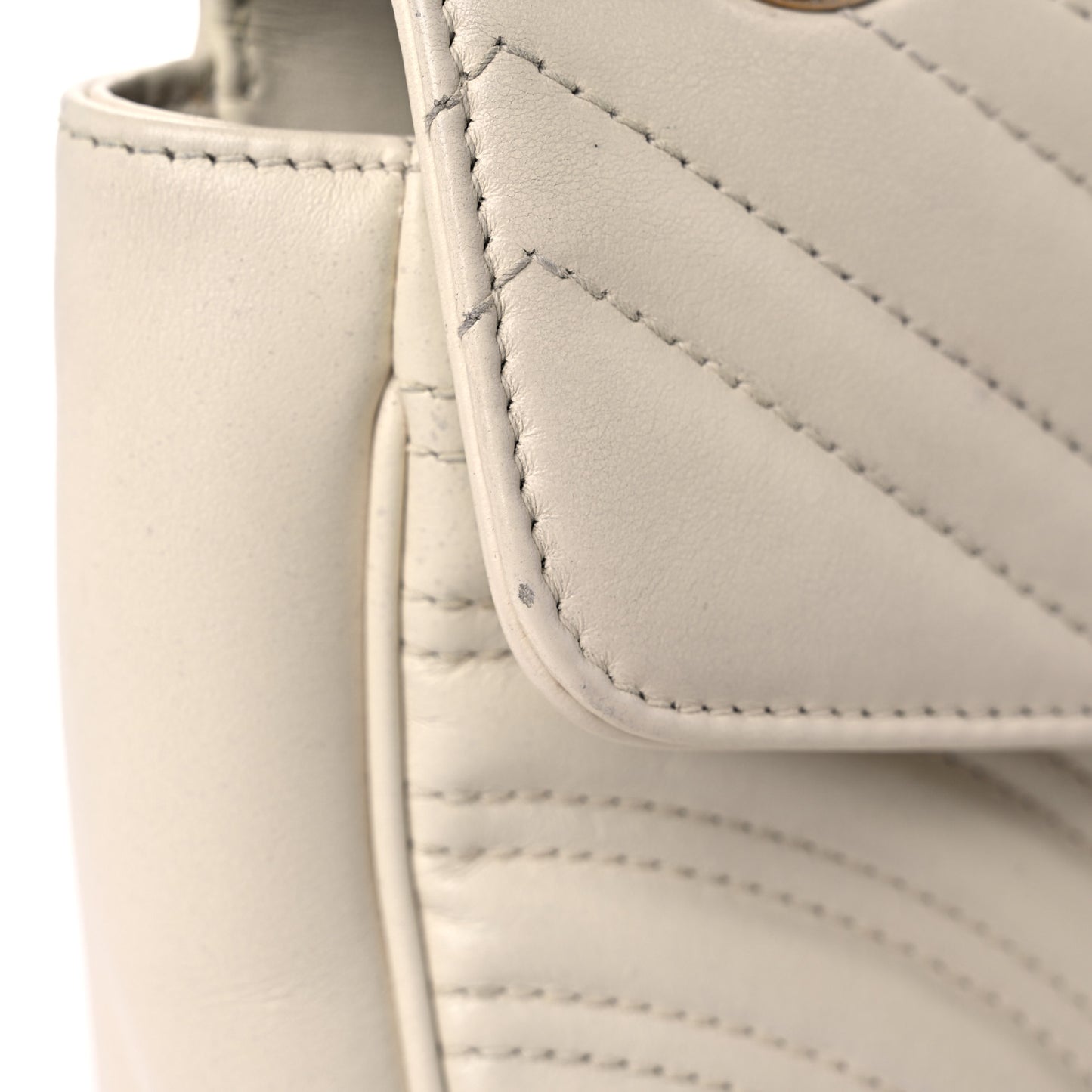 Calfskin Matelasse Small GG Marmont Shoulder Bag White