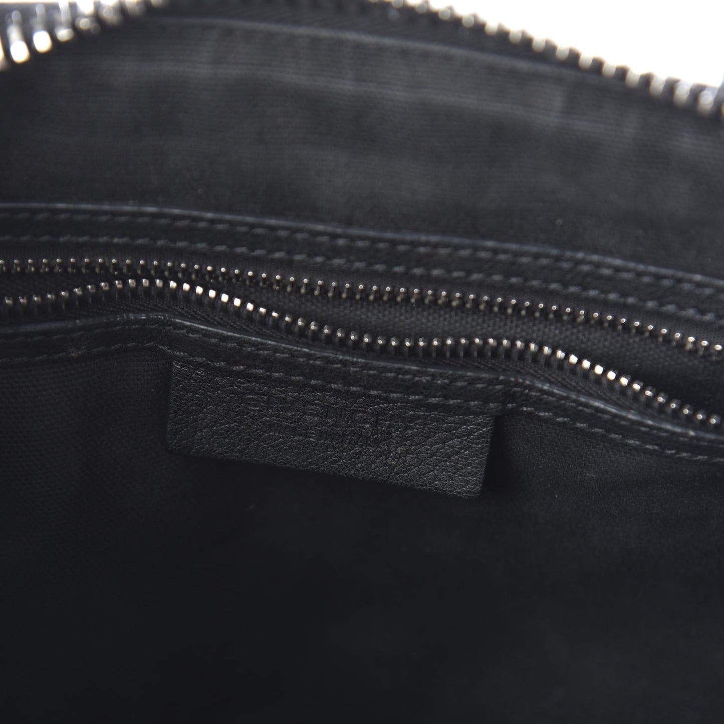 Sugar Goatskin Medium Antigona Black