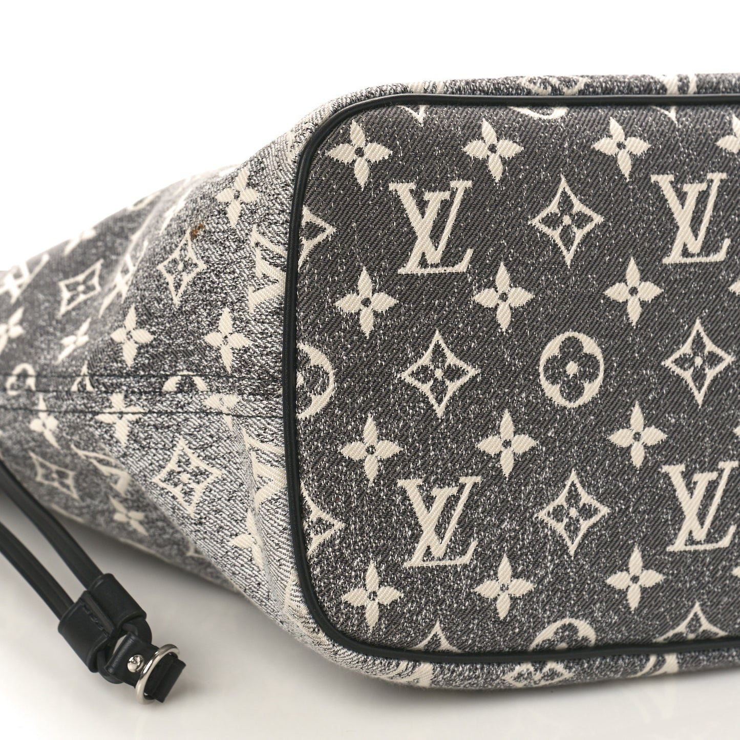 LOUIS VUITTON Denim Monogram Jacquard Neverfull MM Grey