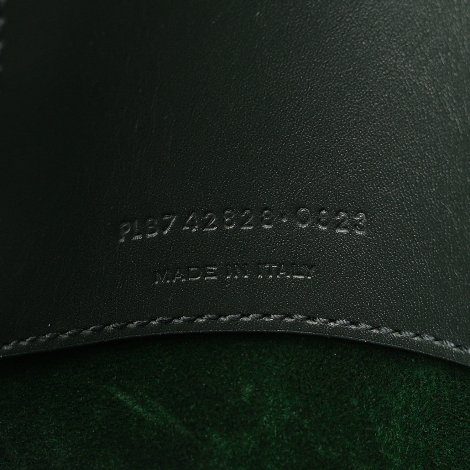 Saint Laurent Shiny Calfskin Le 37 Bucket Bag Vert Fonce 8 of 13