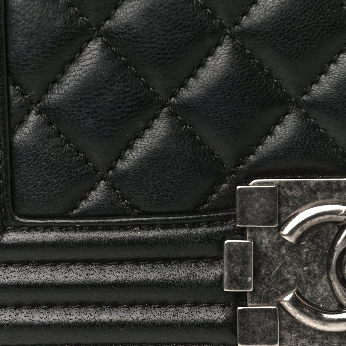 Lambskin Quilted Small Boy Flap Black