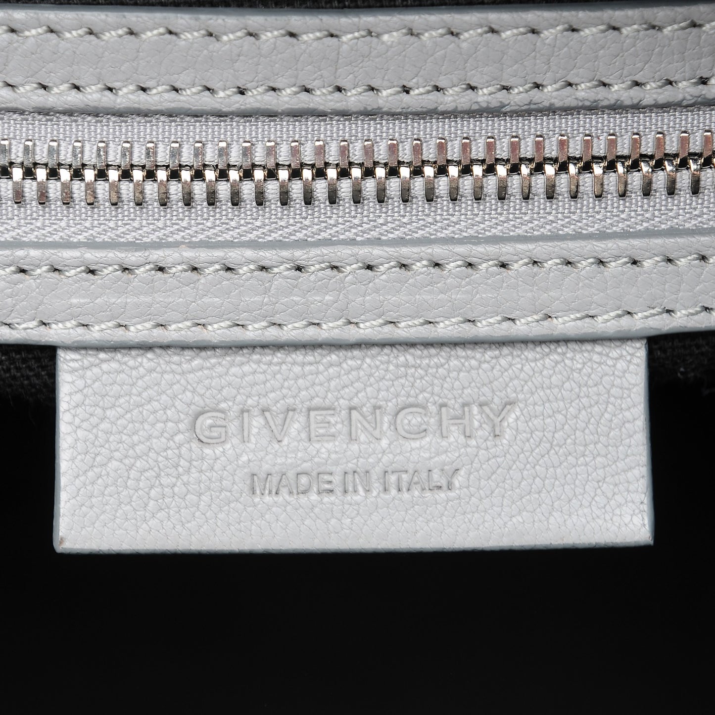 Sugar Goatskin Small Antigona Pearl Grey