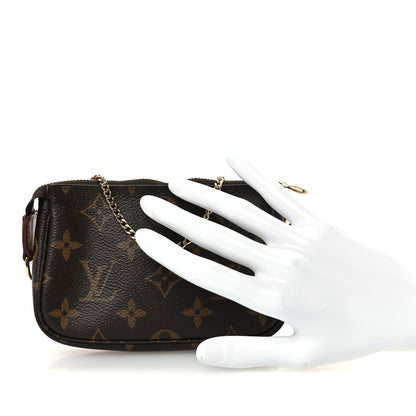 Louis Vuitton Monogram Mini Pochette Accessories 2 of 9