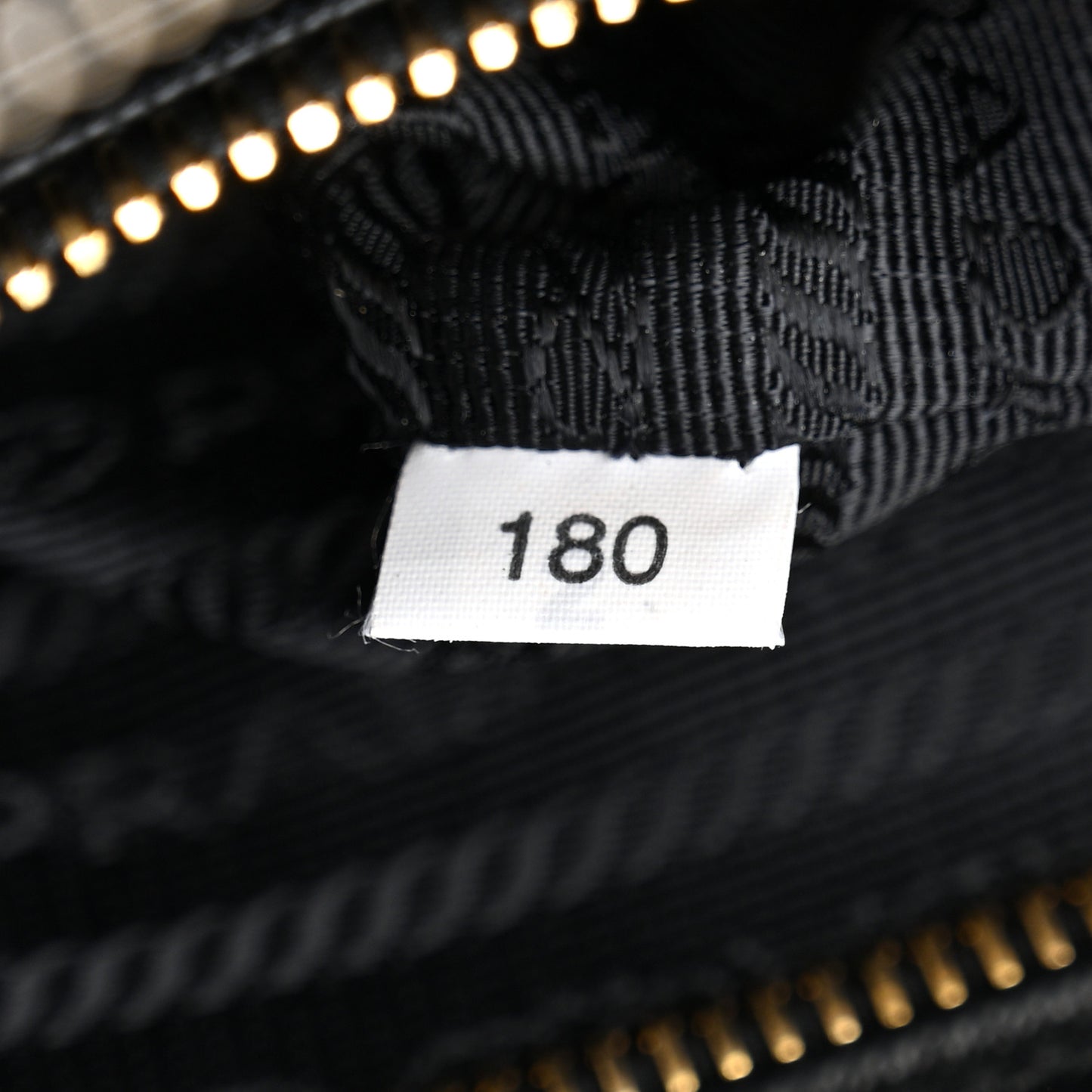 Saffiano Medium Galleria Double Zip Tote Black