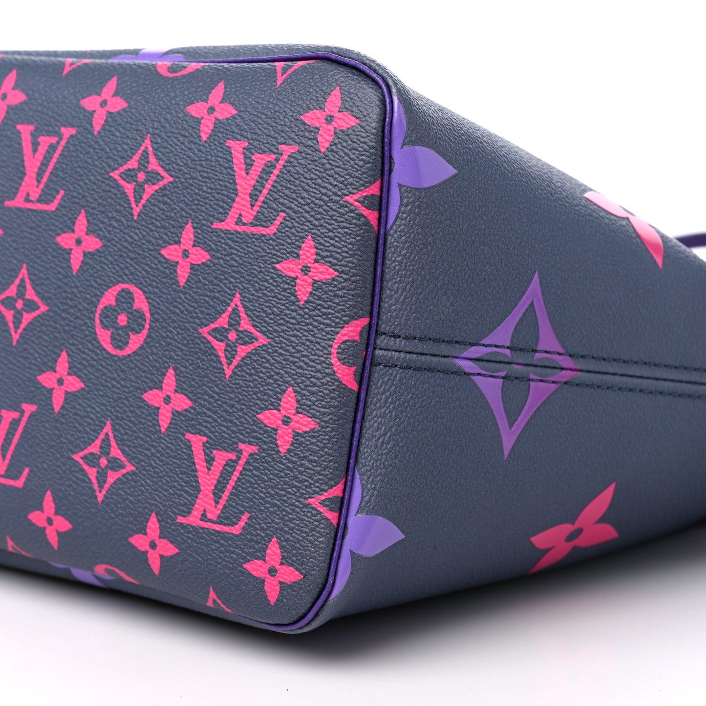 Monogram Giant Spring In The City Neverfull MM Midnight Fuchsia