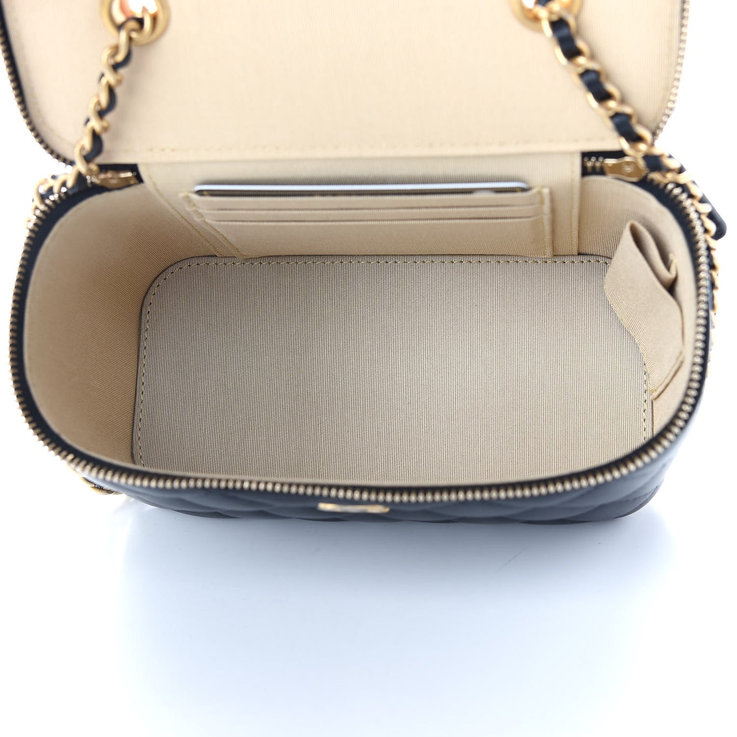 Lambskin Quilted Pearl Crush Small Vanity Case With Chain Black