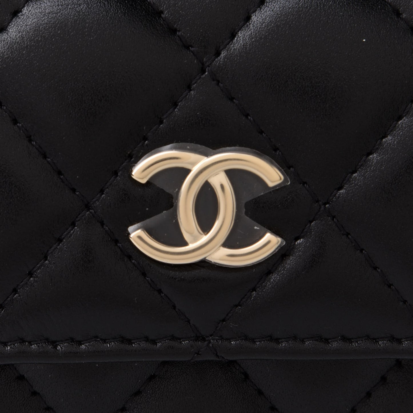 Calfskin Quilted Maxi Pearls Card Holder Flap With Chain Black