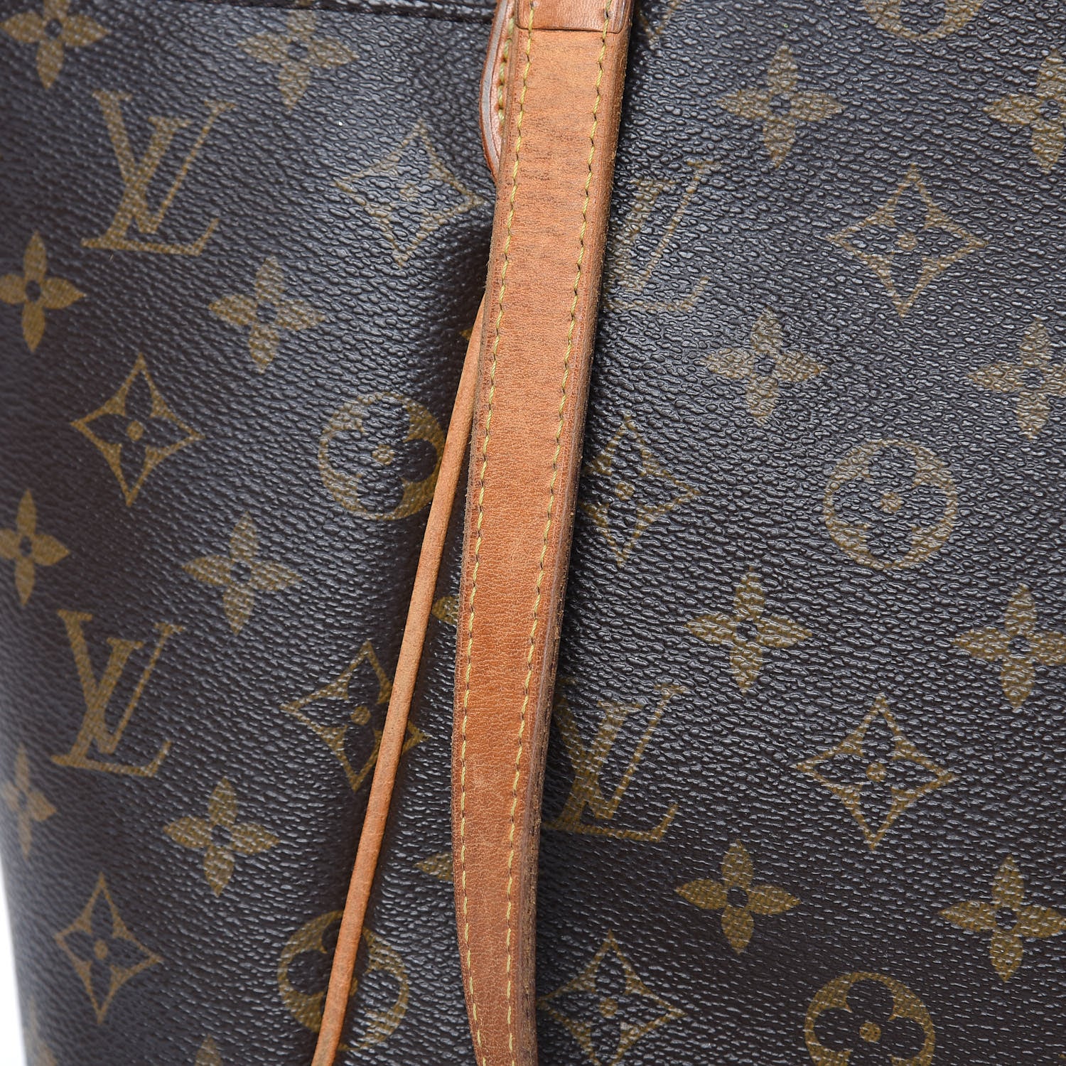 Louis Vuitton Monogram Totally MM 12 of 21