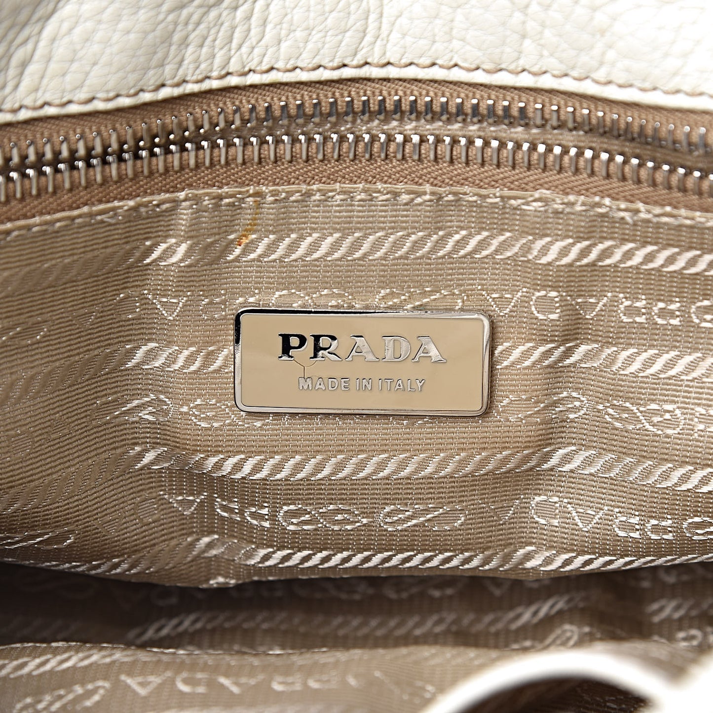 Vitello Daino Pushlock Flap Shoulder Bag Bianco