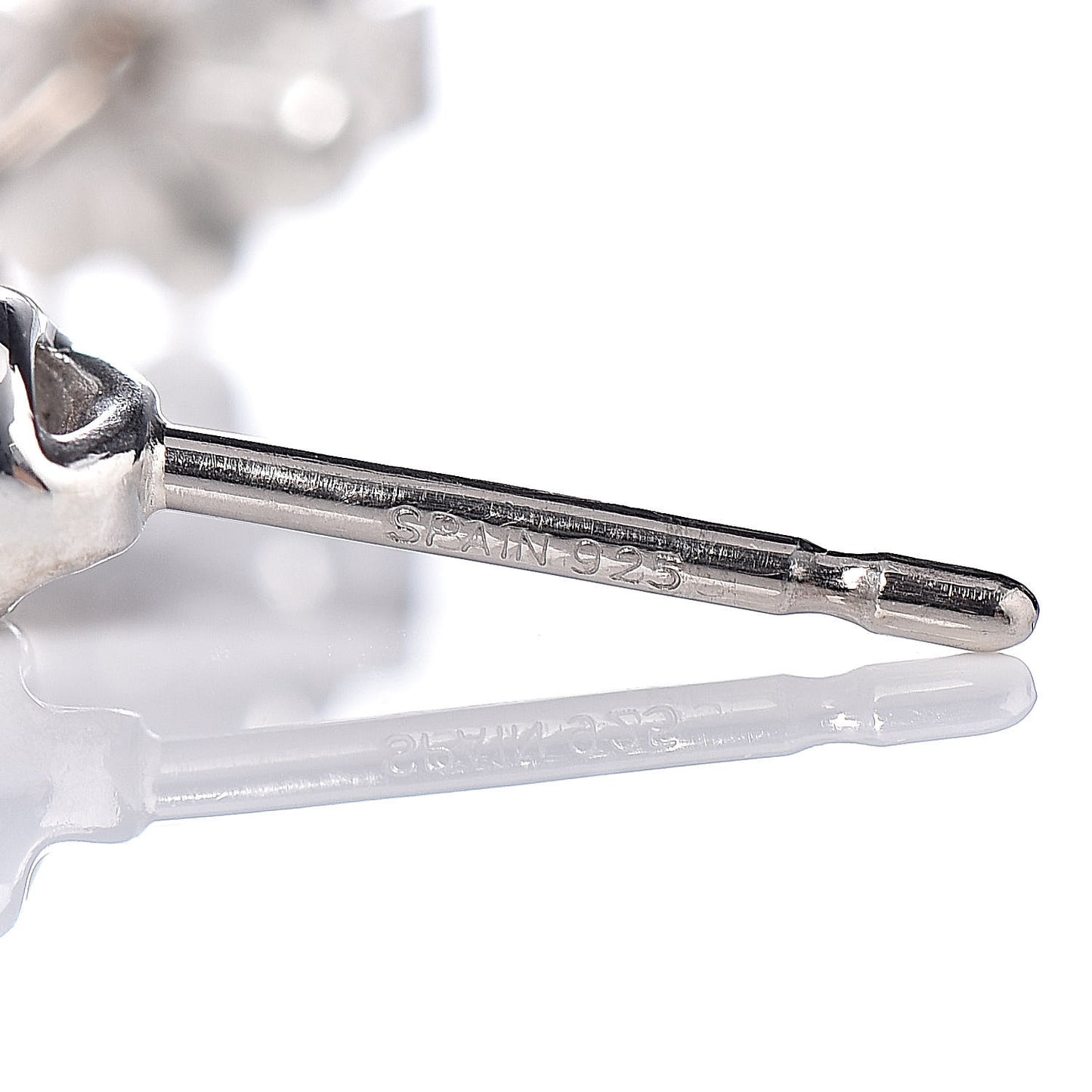 Sterling Silver Diamond .06ctw Elsa Peretti Diamonds By The Yard Earrings
