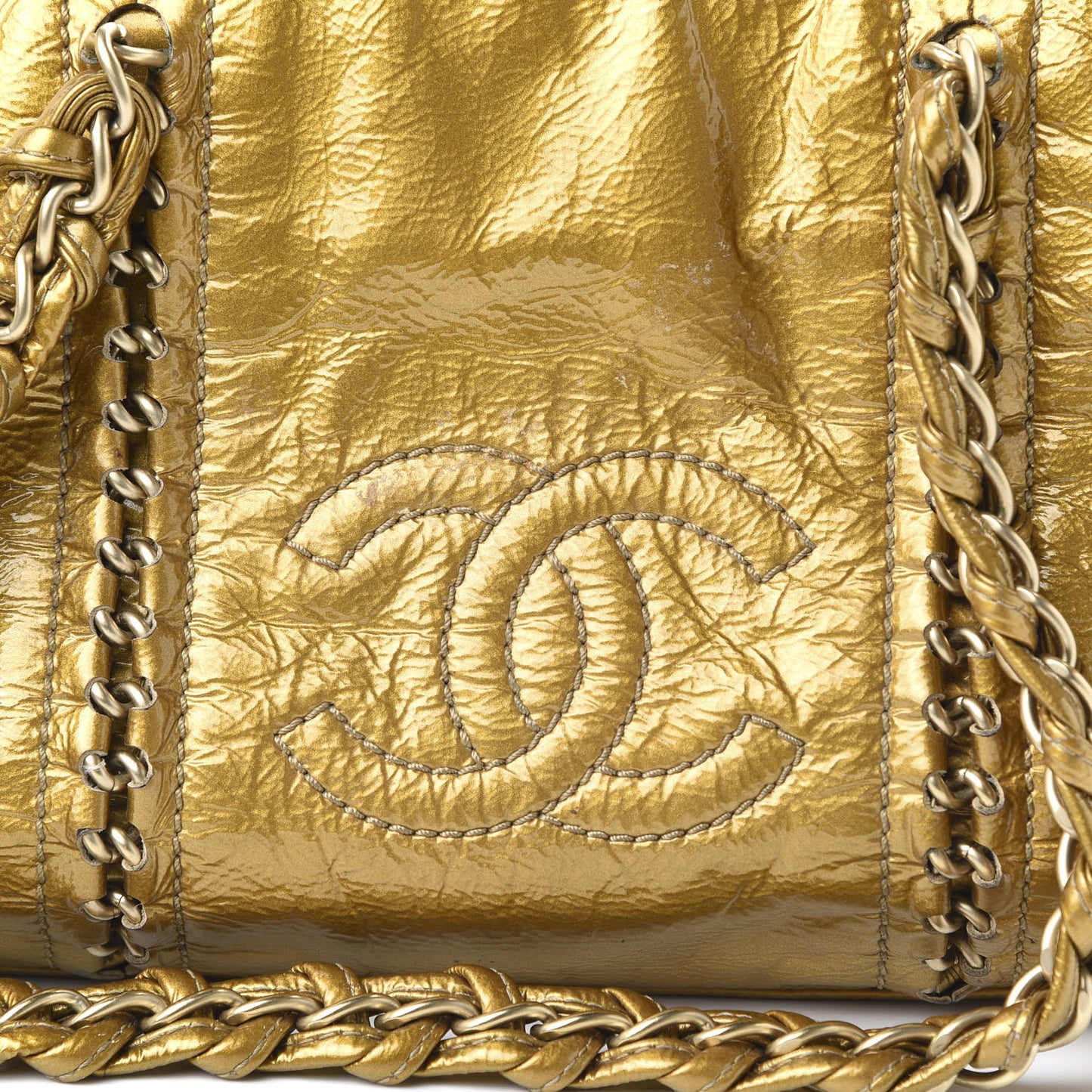 Crinkled Patent Modern Chain Tote Gold