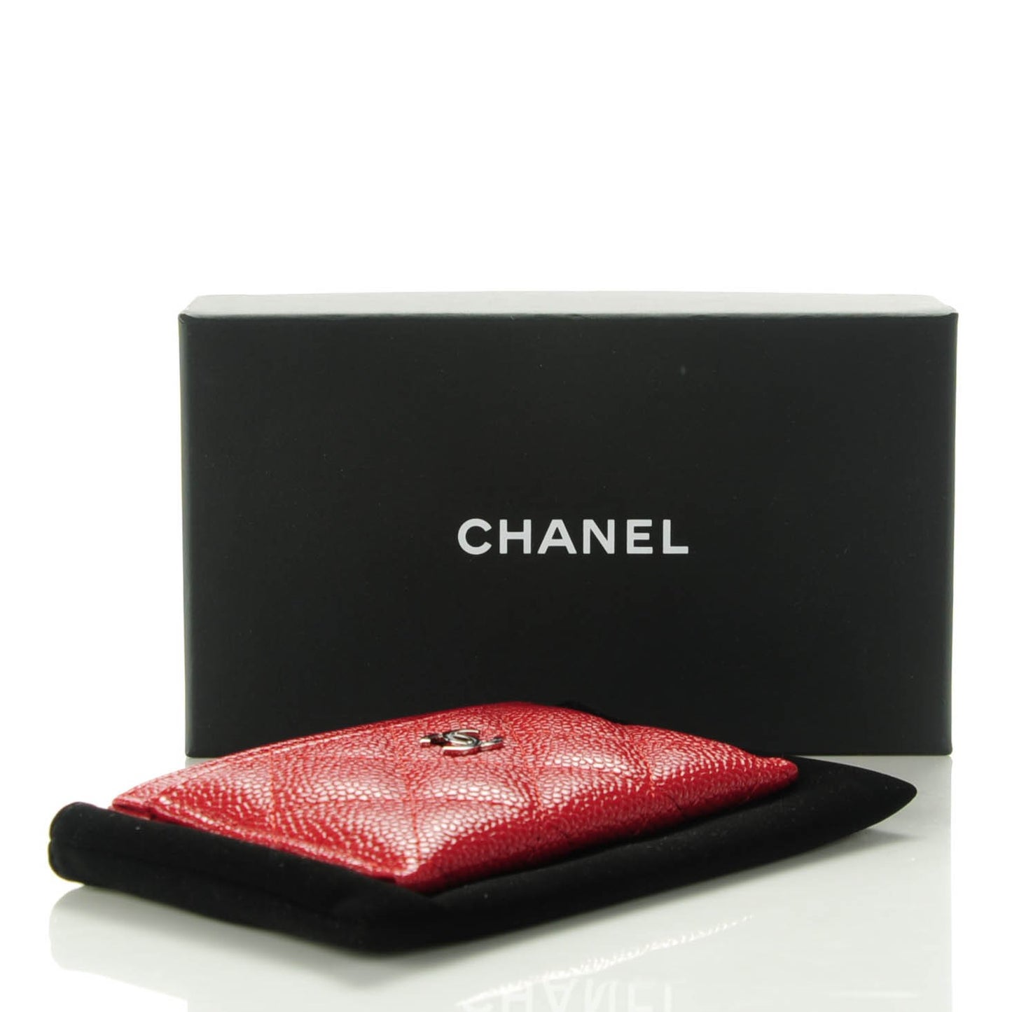 Caviar Quilted Card Holder Red