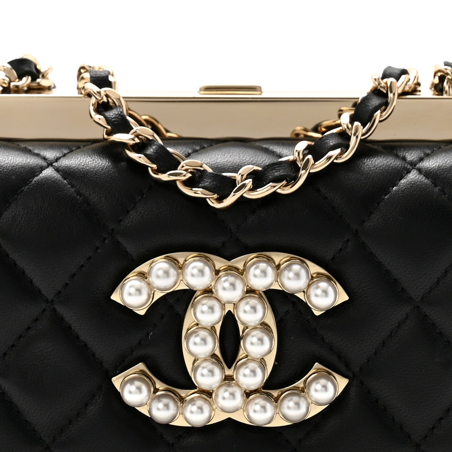 Chanel Lambskin Quilted Pearl CC Vanity Case Black 9 of 12