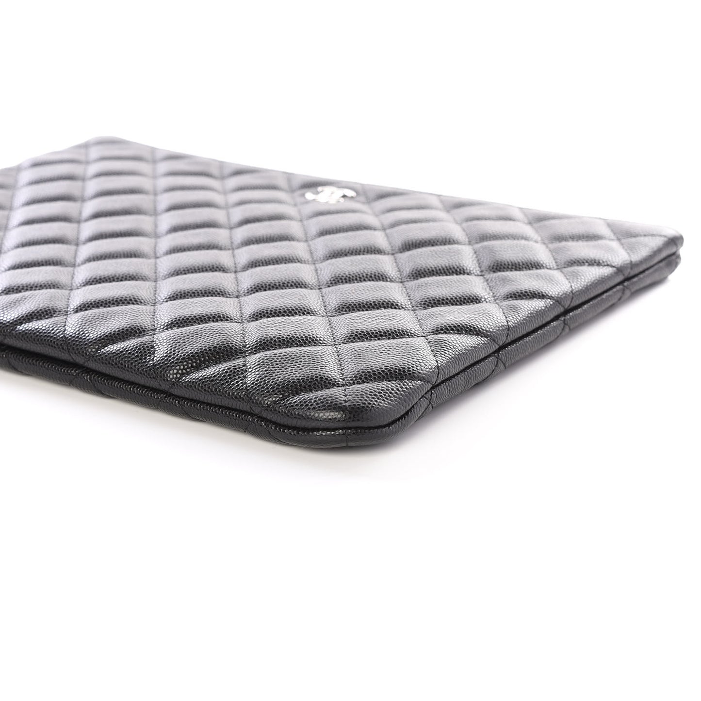 Caviar Quilted Medium Cosmetic Case Black
