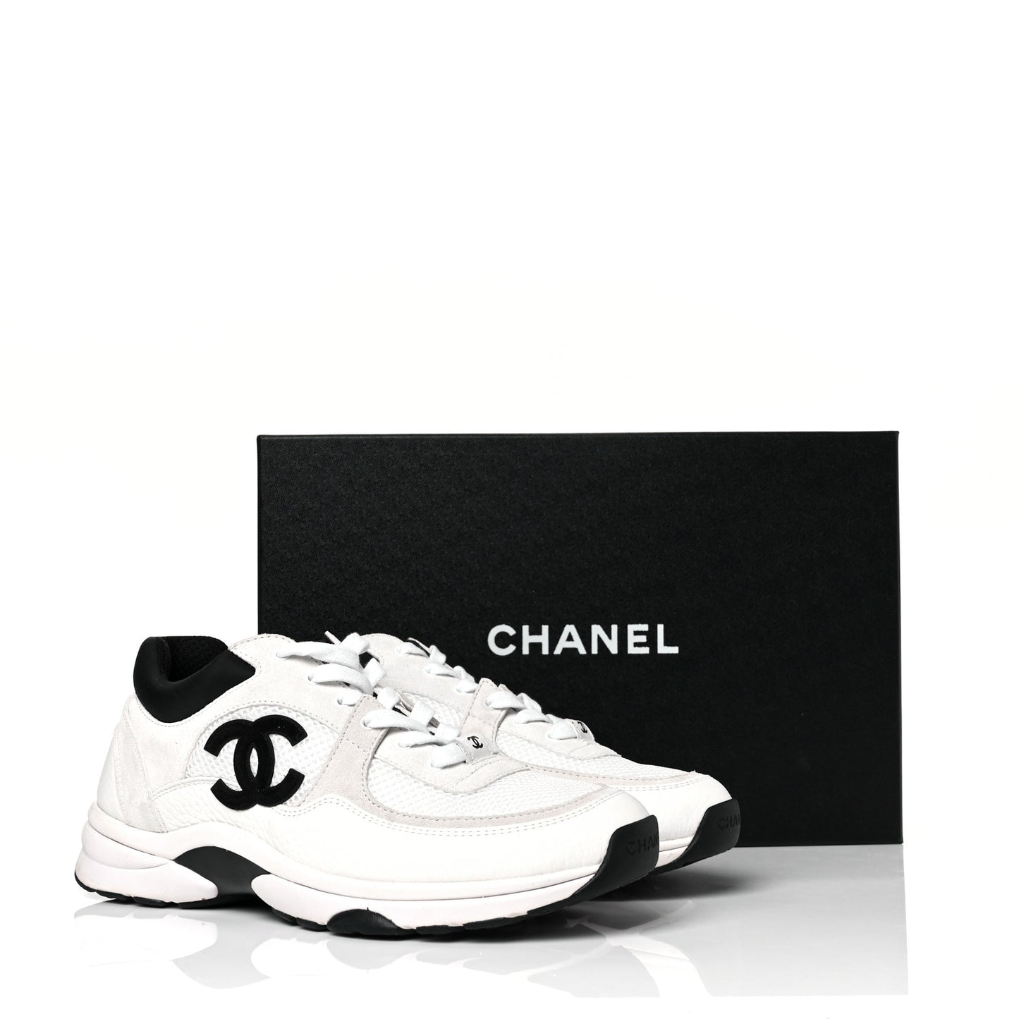 Mesh Suede Calfskin Grained Calfskin Womens CC Sneakers 39.5 White Black