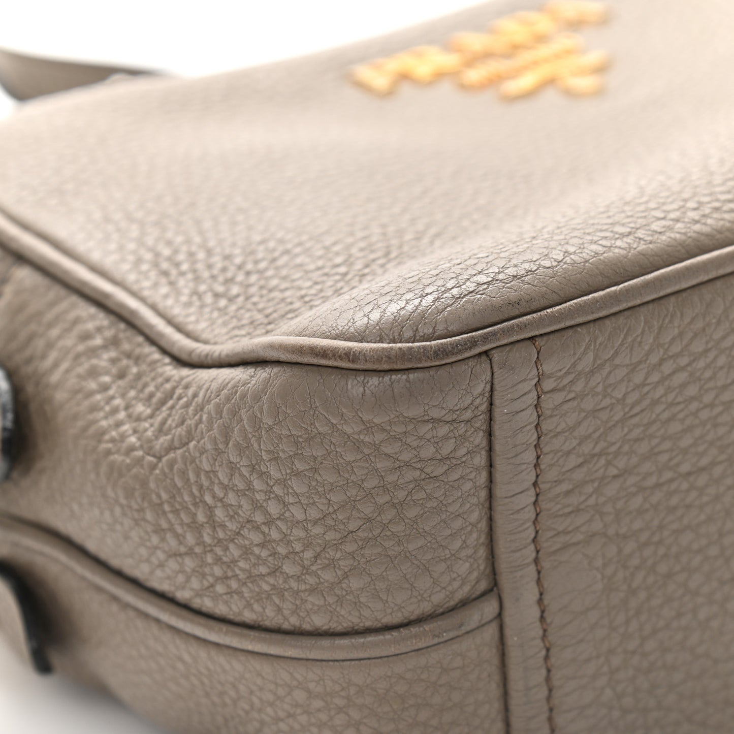 Vitello Daino Medium Double Zip Shoulder Bag Argilla