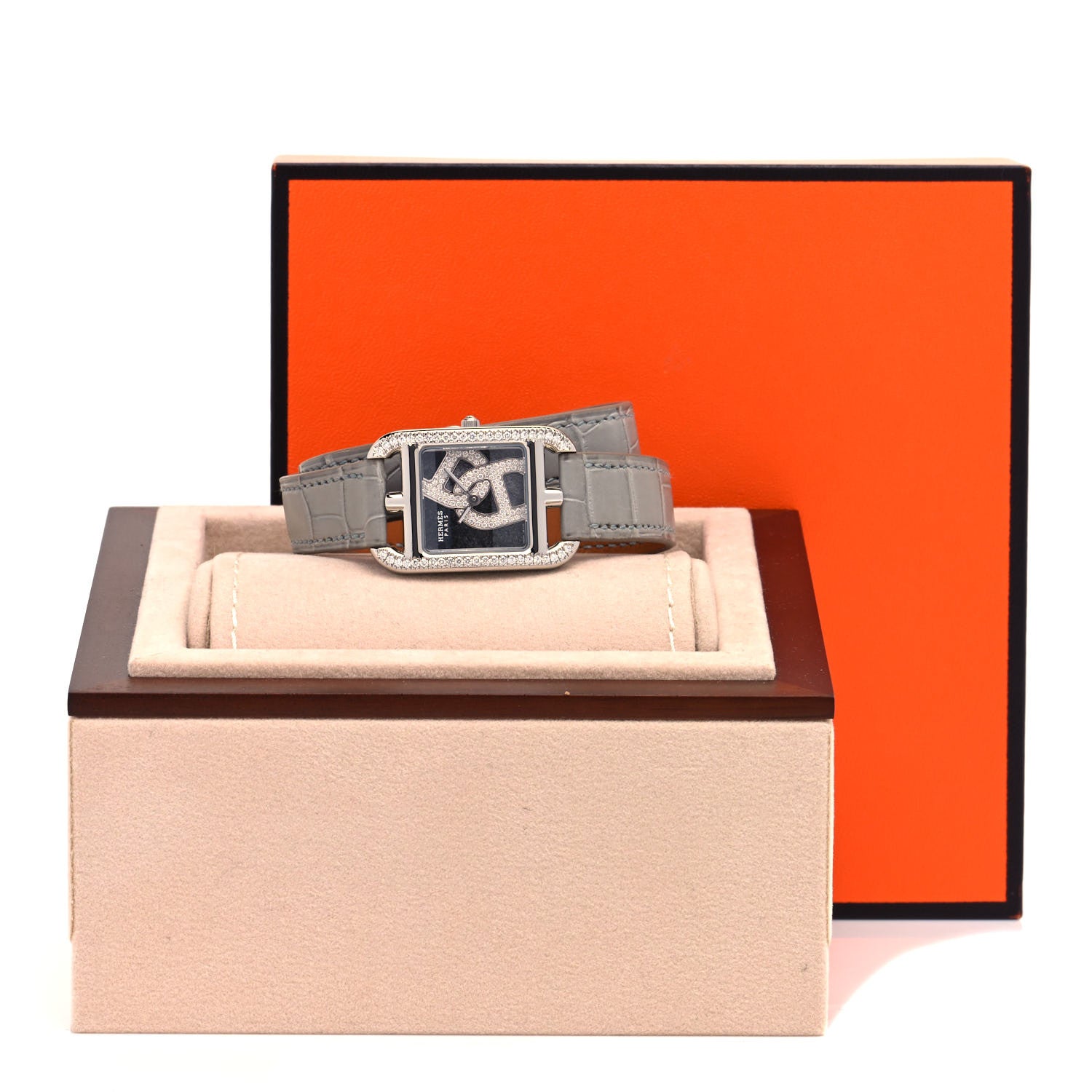 Hermes Stainless Steel Alligator Diamond Bezel 23mm Cape Cod Double Tour Chaine d'Ancre Joaillier Quartz Watch Gris Perle 5 of 5