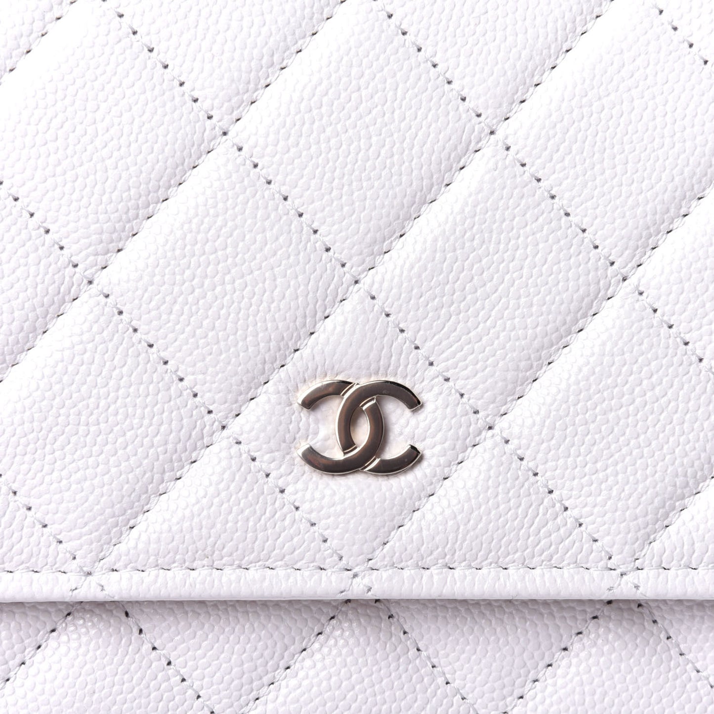 Caviar Quilted Wallet On Chain WOC White