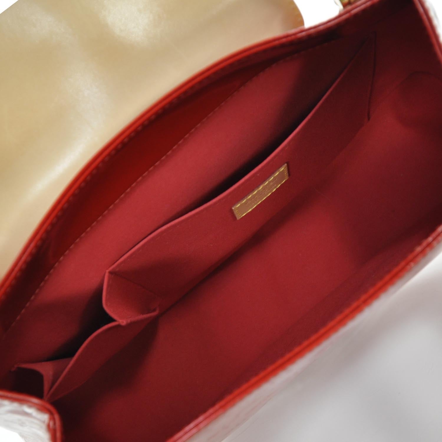 Louis Vuitton Vernis Biscayne Bay GM Rouge 6 of 8