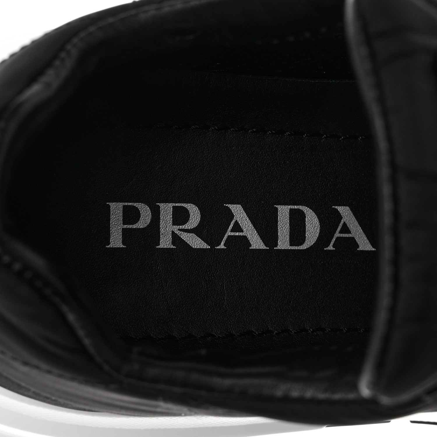 Prada Re-Nylon Piuma Metal Triangle Logo Quilted 45mm Sneakers 41 Black 7 of 9