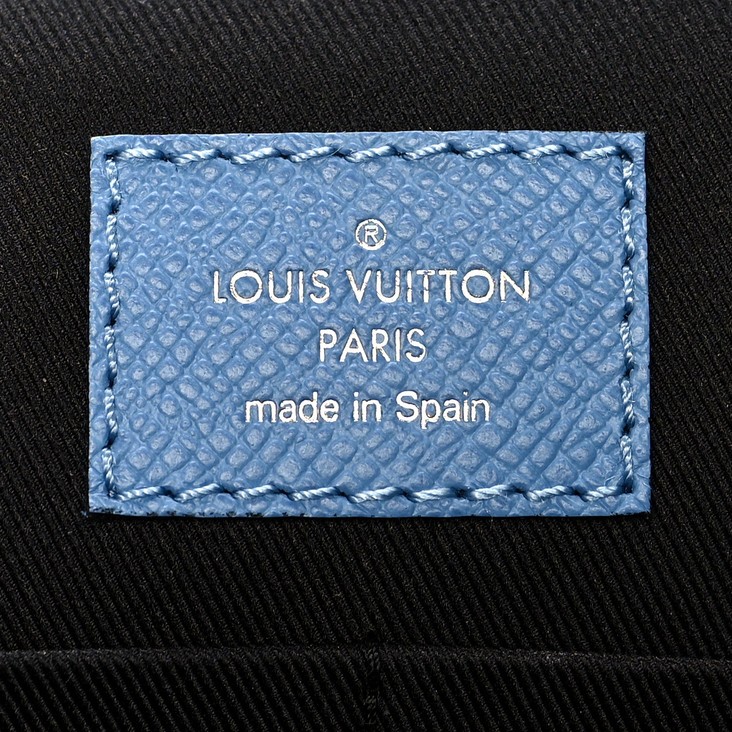 Louis Vuitton Taigarama Messengerama Denim 7 of 10