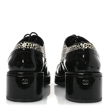 Chanel Patent CC Lace Up Oxfords 38.5 Black White 6 of 12
