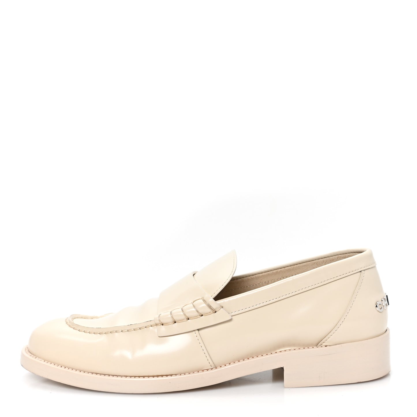 Shiny Calfskin Logo Loafers 40 Light Beige