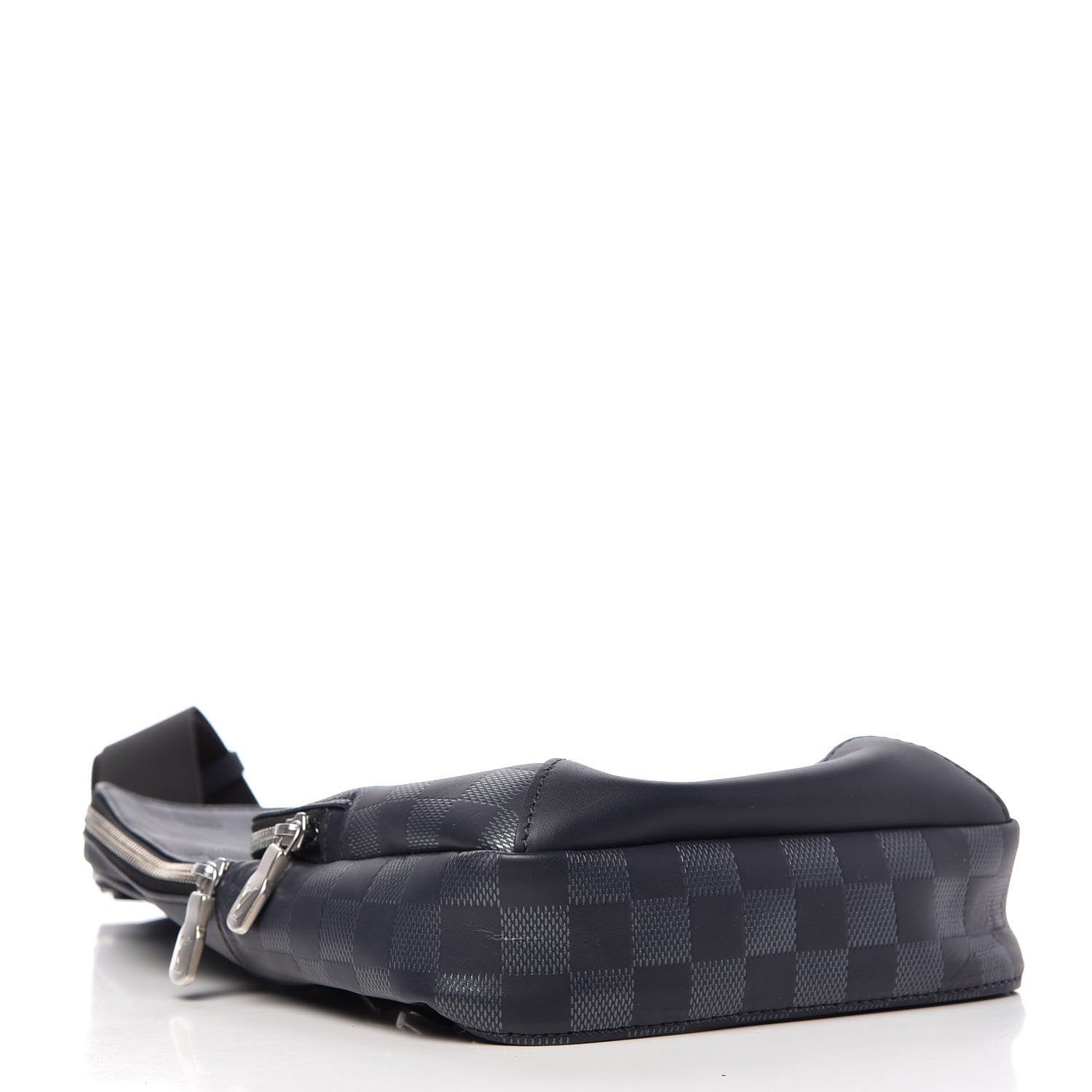 Louis Vuitton Damier Infini Avenue Sling Bag Astral Silver 4 of 8