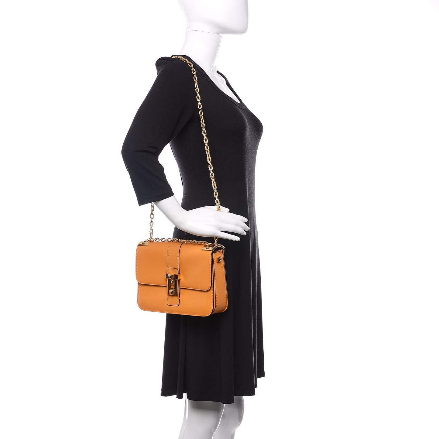 Vitello B-Rockstud Flap Mandarin Sorbet