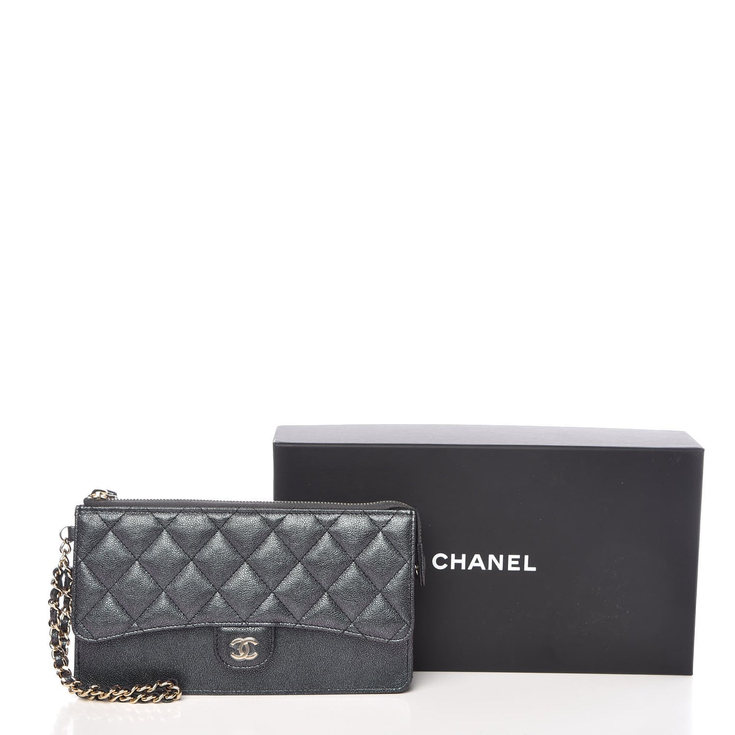 Iridescent Caviar Quilted Classic Pouch With Handle Black