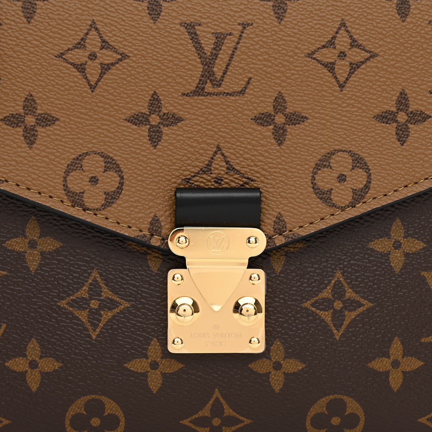 Reverse Monogram Pochette Metis