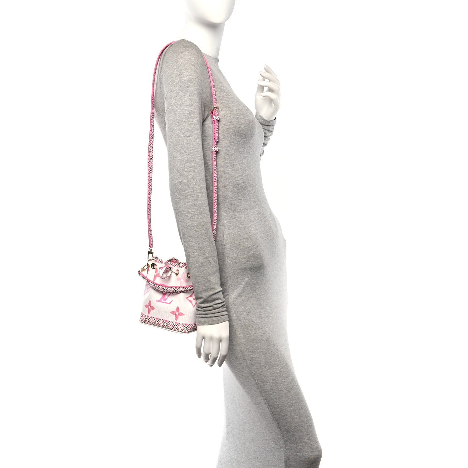 Louis Vuitton Monogram Giant By The Pool Nano Noe Rose 2 of 9
