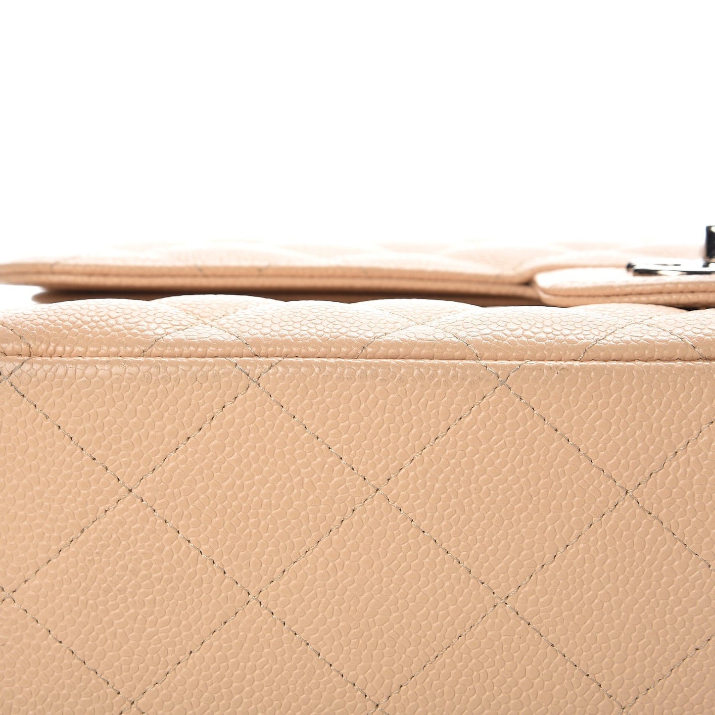 Caviar Quilted Jumbo Double Flap Beige Clair