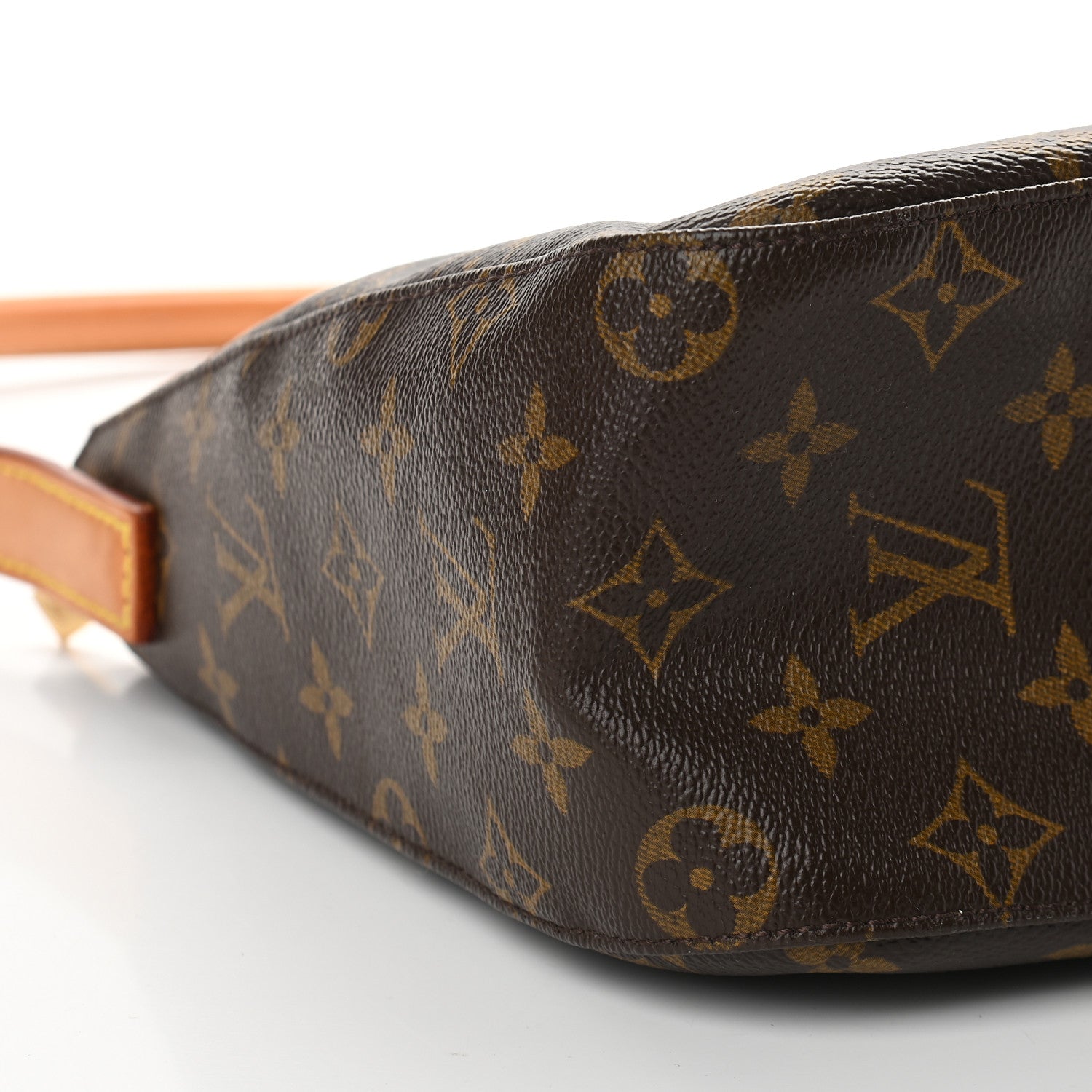 Louis Vuitton Monogram Looping MM 7 of 8