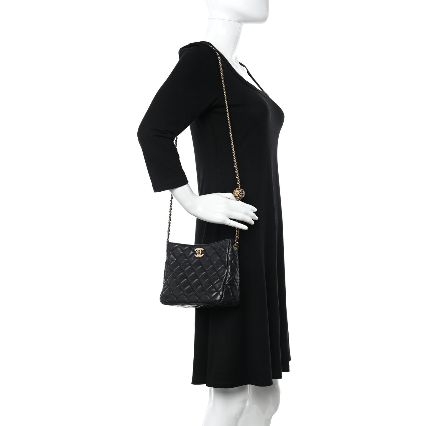 Lambskin Quilted Small Pearl Crush Hobo Black