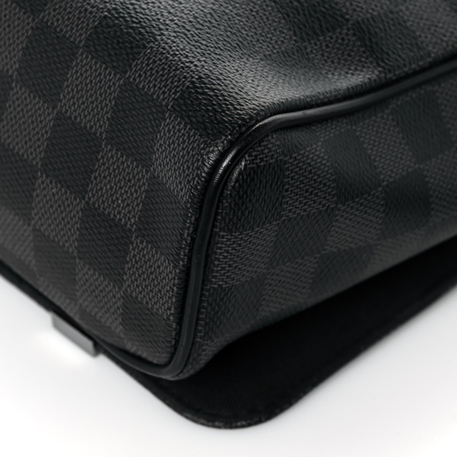 Louis Vuitton Damier Graphite District MM 8 of 16