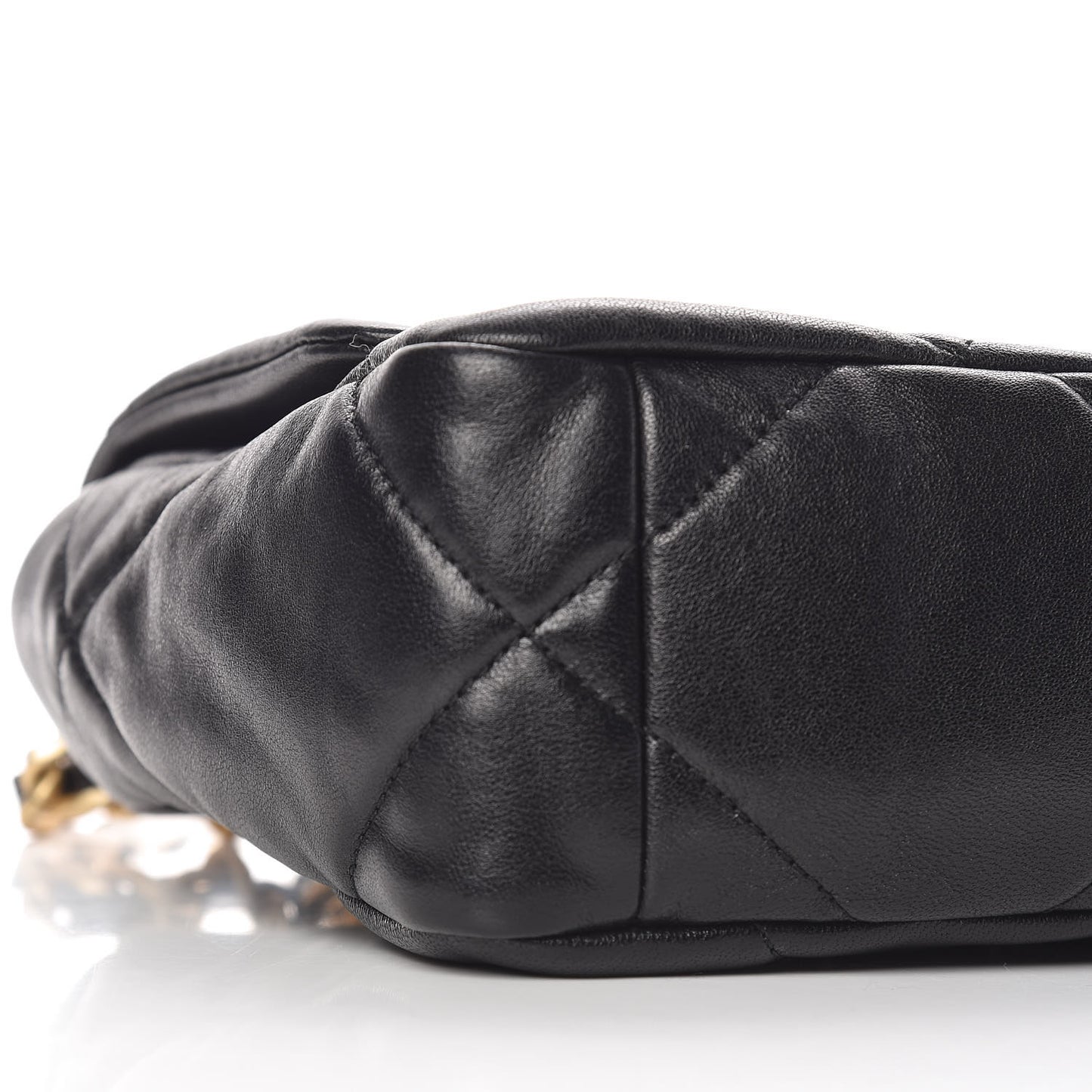 Lambskin Quilted Medium 19 Flap Black
