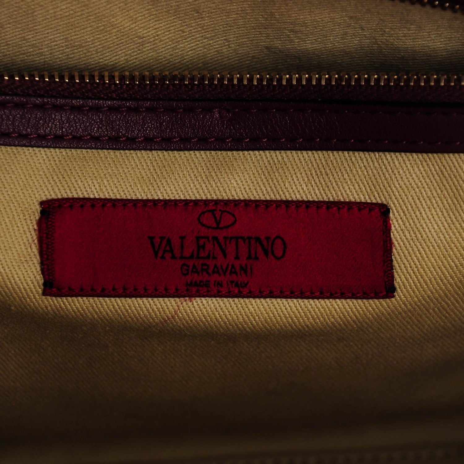 Valentino Garavani Vitello Rockstud Double Handle Tote Rubin 8 of 10