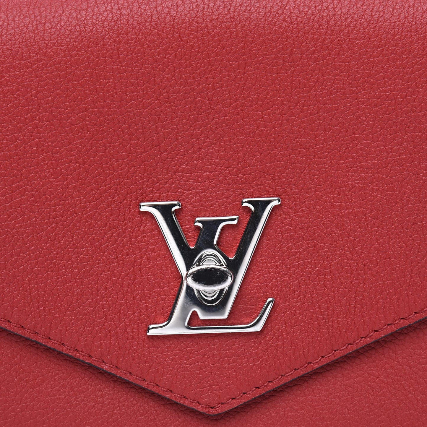 Soft Calfskin Mylockme Chain Bag BB Rubis