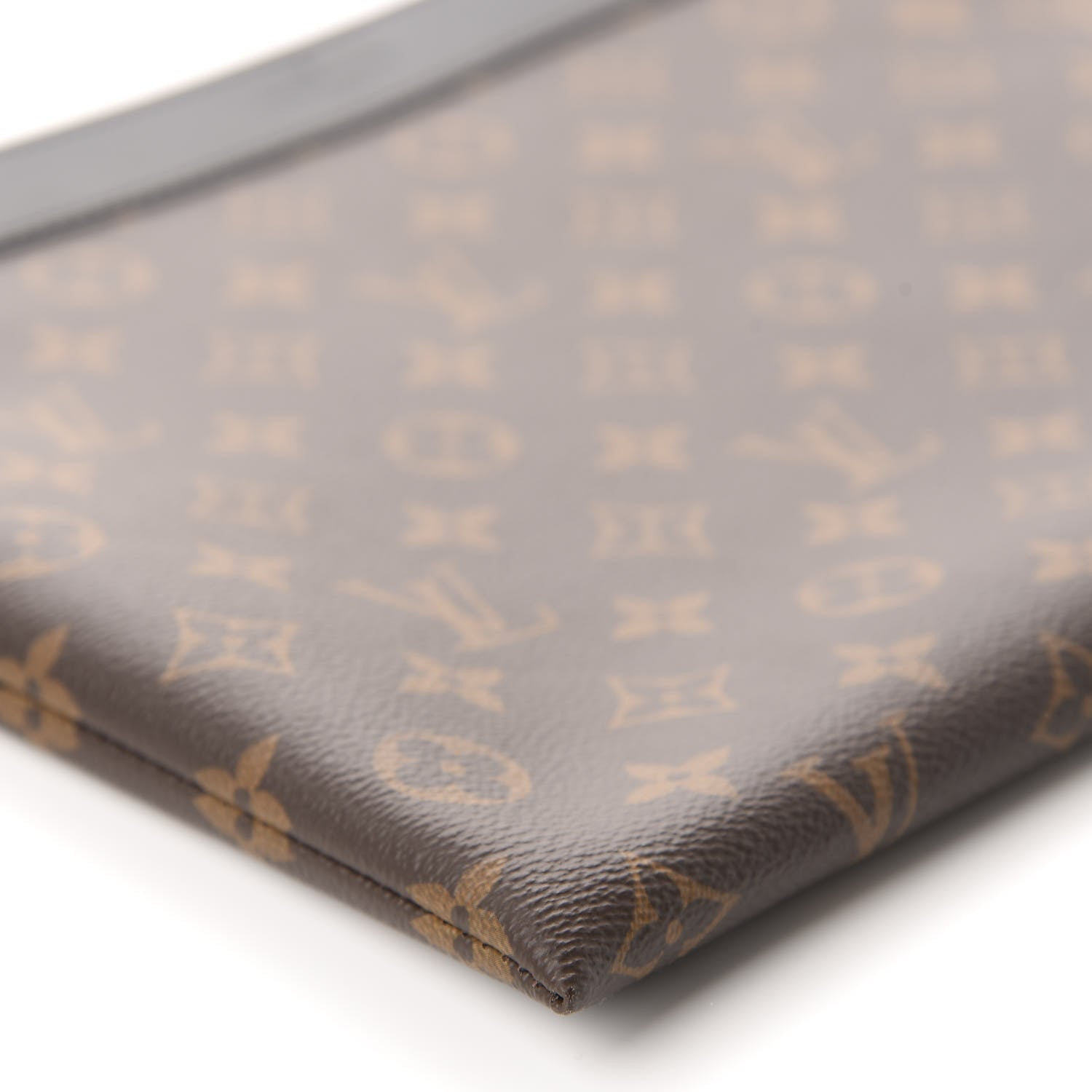 Louis Vuitton Monogram Discovery Pochette GM 6 of 10