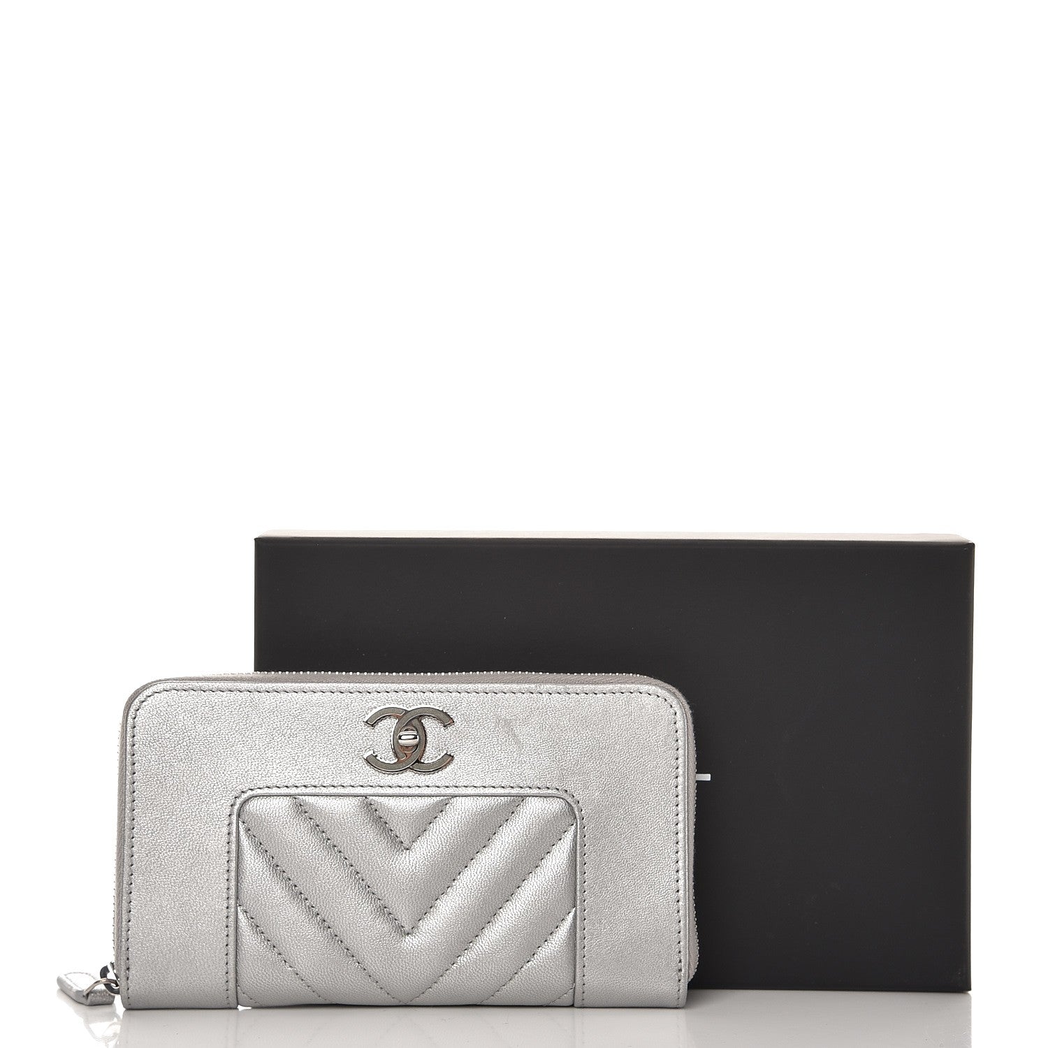 Chanel Metallic Sheepskin Chevron Quilted Medium Mademoiselle Vintage Zip Around Wallet Silver 9 of 9