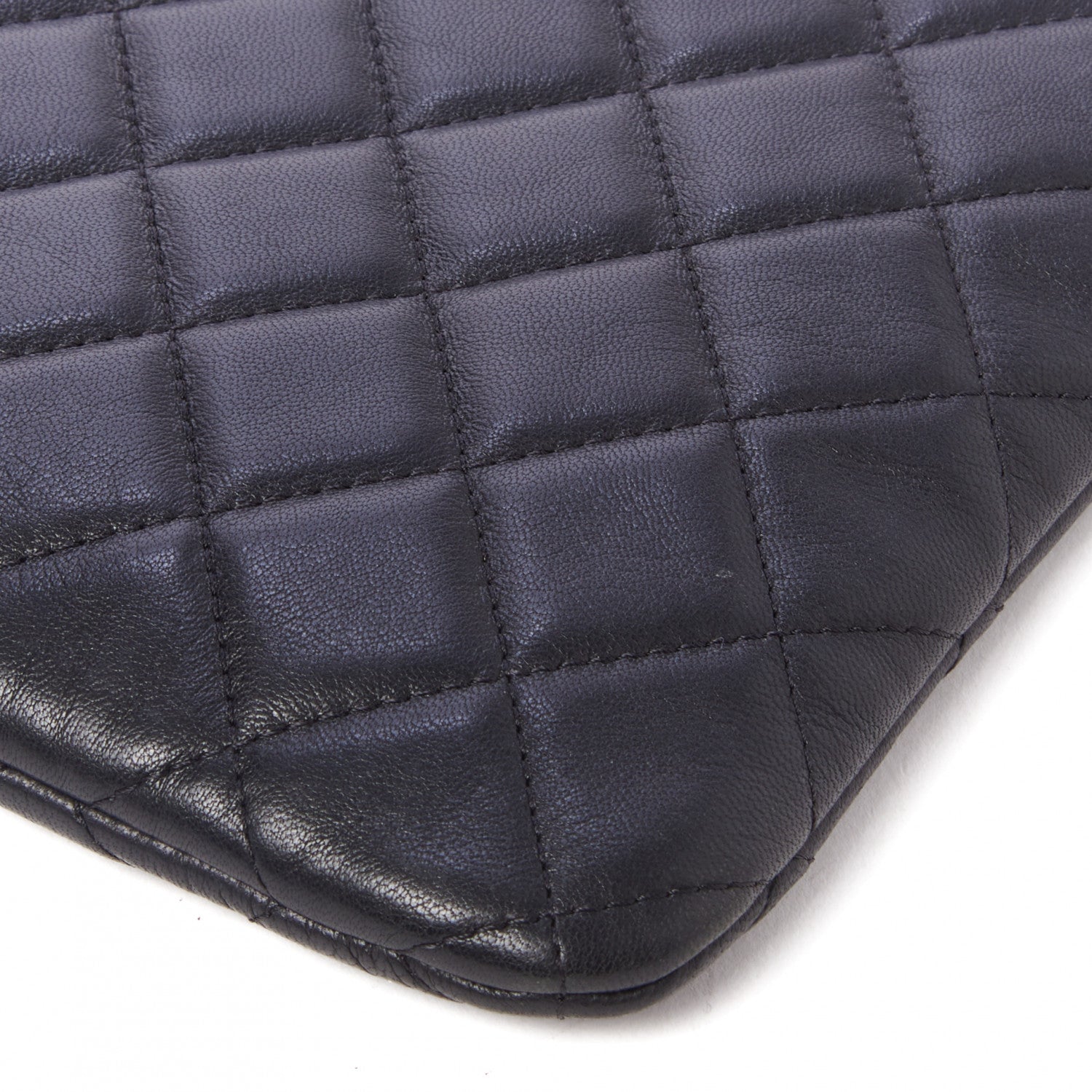 Chanel Lambskin Quilted Medium Cosmetic Case Black 4 of 8