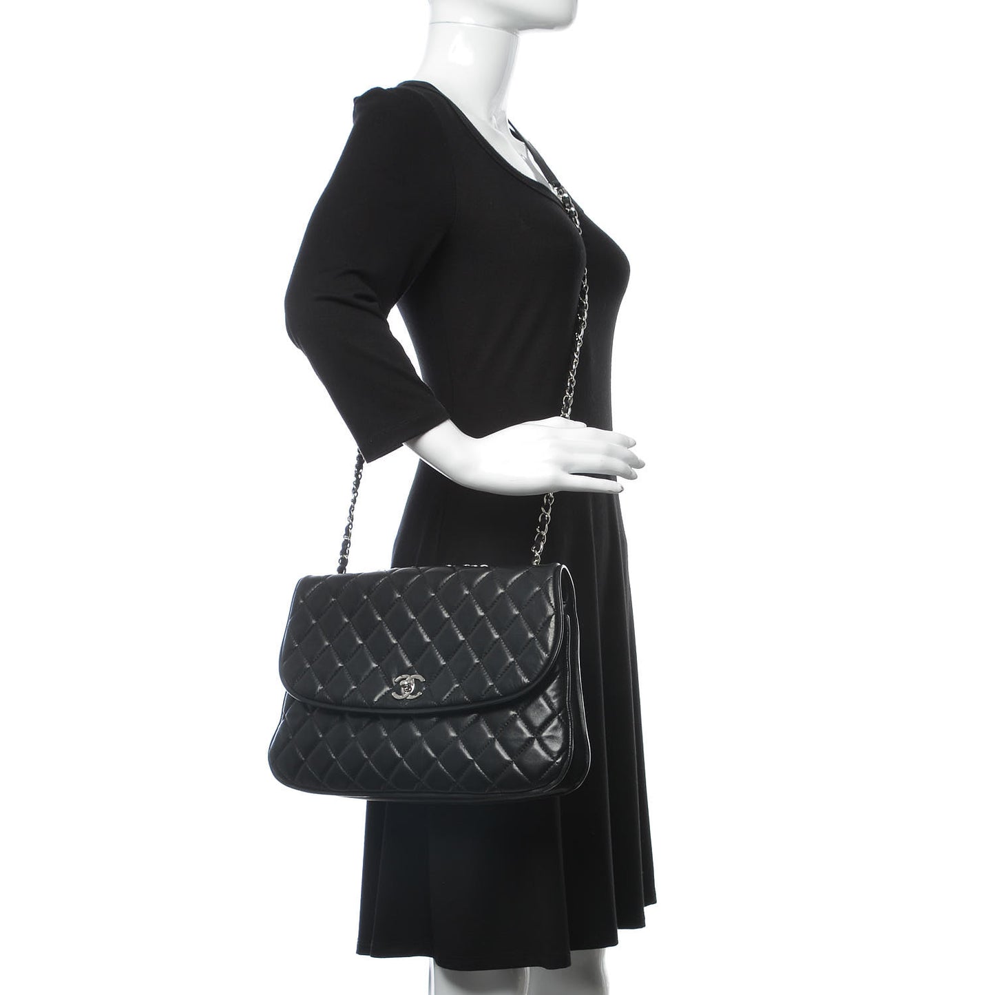 Lambskin Quilted Large Pagode Piping Flap Black