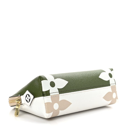 Louis Vuitton Monogram Giant Cosmetic Pouch Kaki 4 of 8