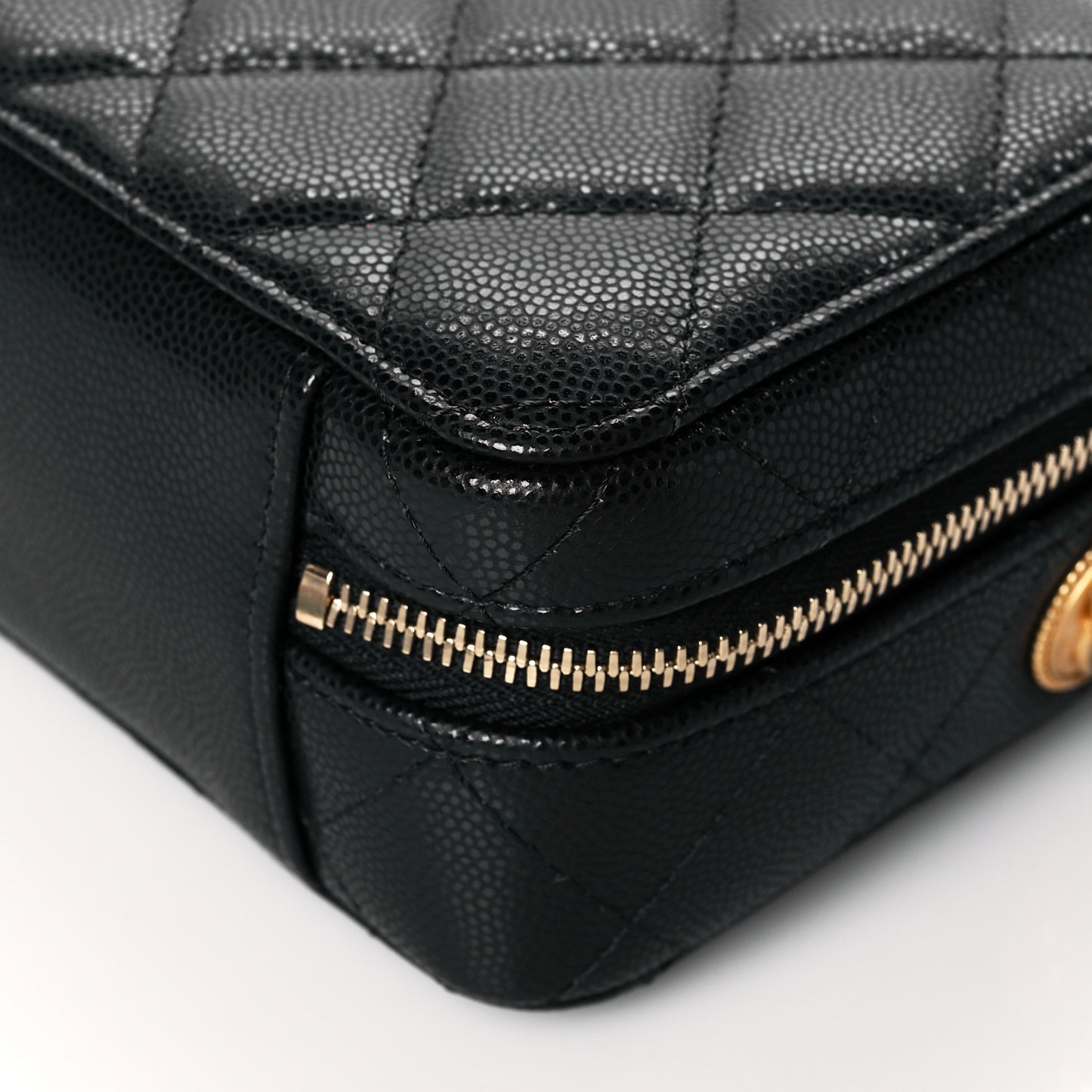 Caviar Quilted Twist Your Buttons Clutch With Chain Black