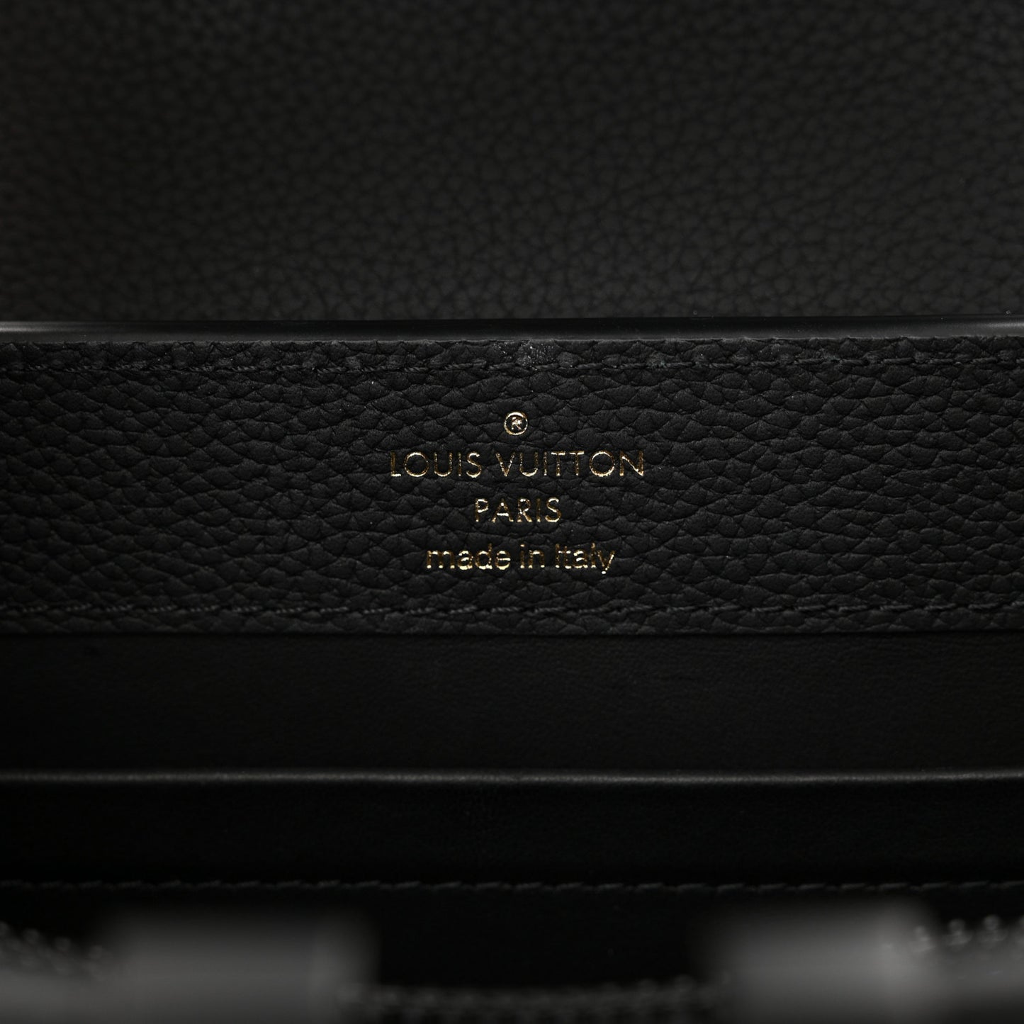 Taurillon Capucines Mini Matte Black