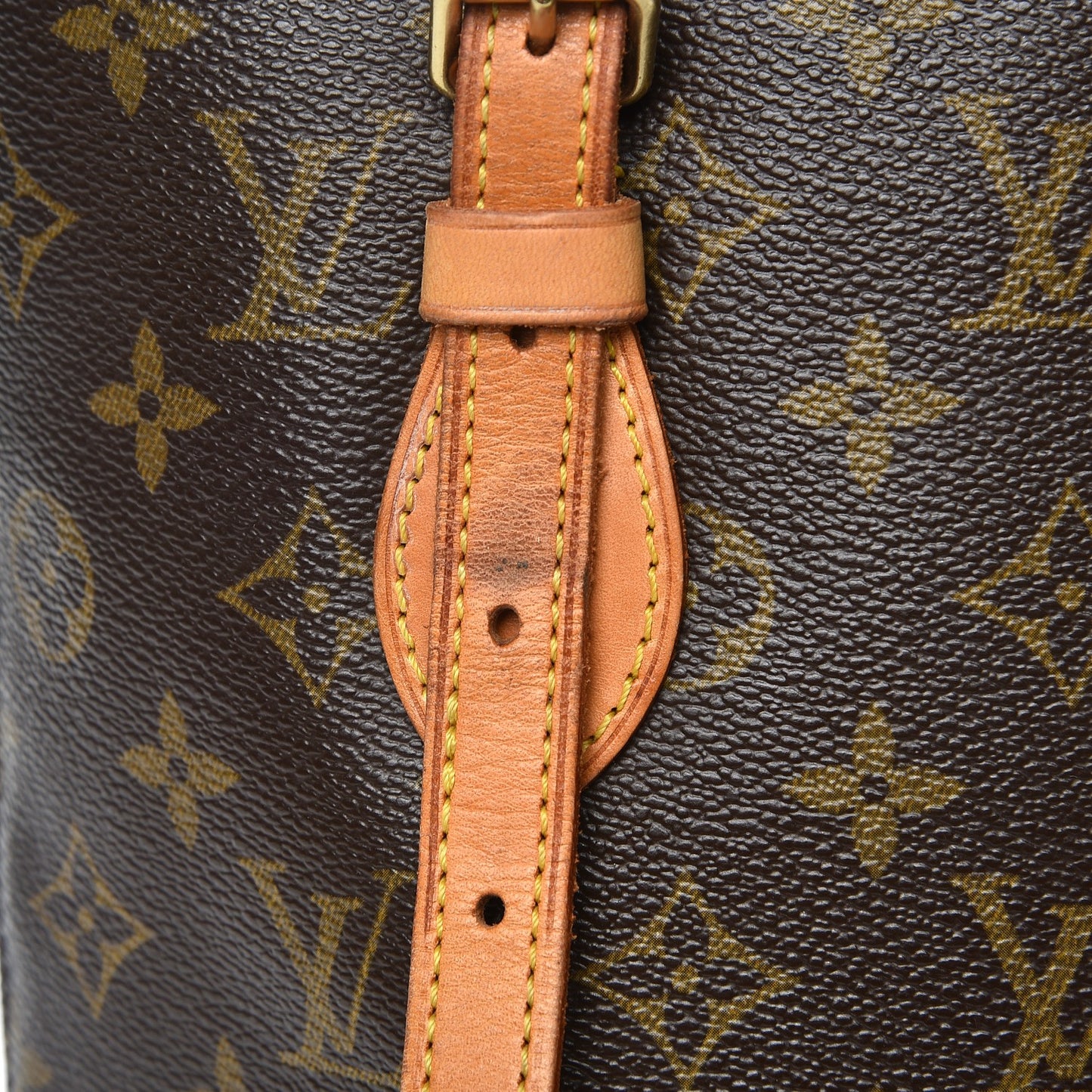 Monogram Petit Bucket 23