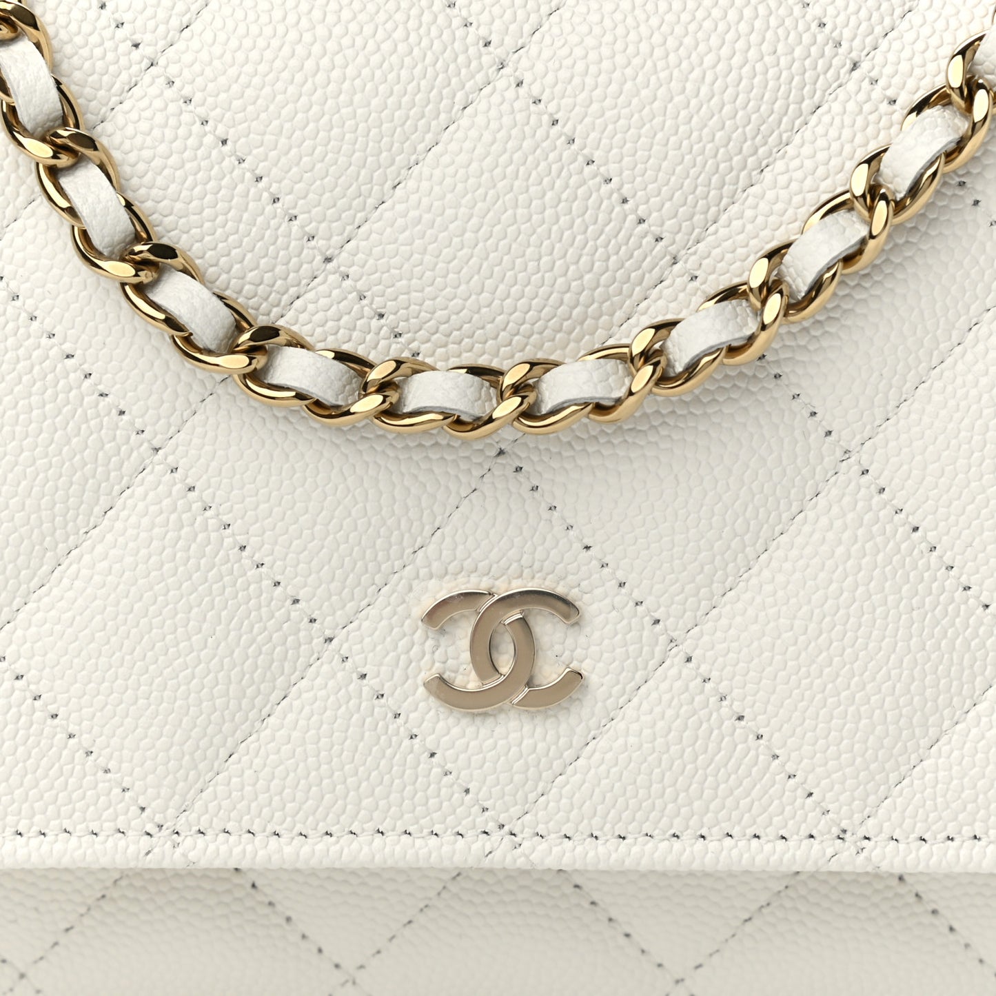 Caviar Quilted Wallet On Chain WOC White
