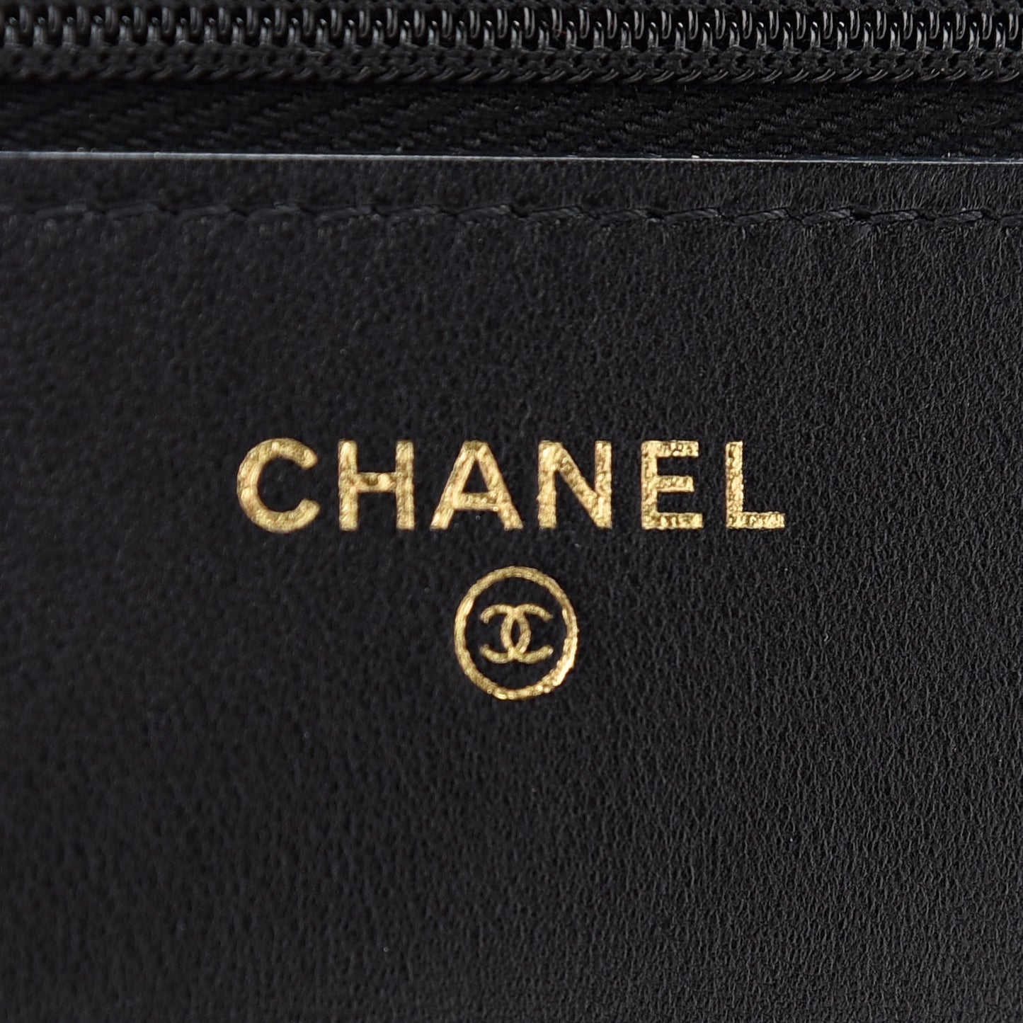 Lambskin Quilted Wallet On Chain WOC Black