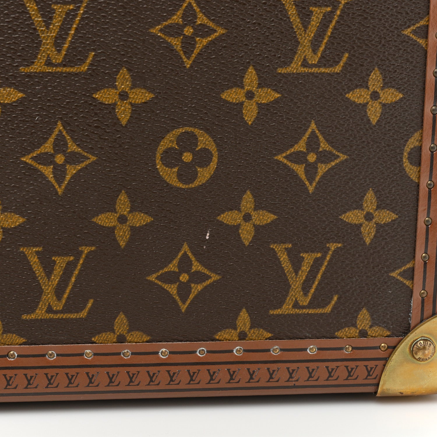 Louis Vuitton Monogram Boite Pharmacie Toiletry Case 31 of 32